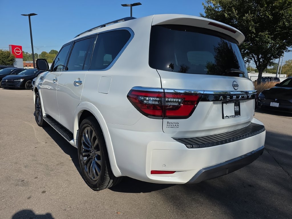 Used 2022 Nissan Armada Platinum w/ Captain's Chairs Package AWD/4WD image 3