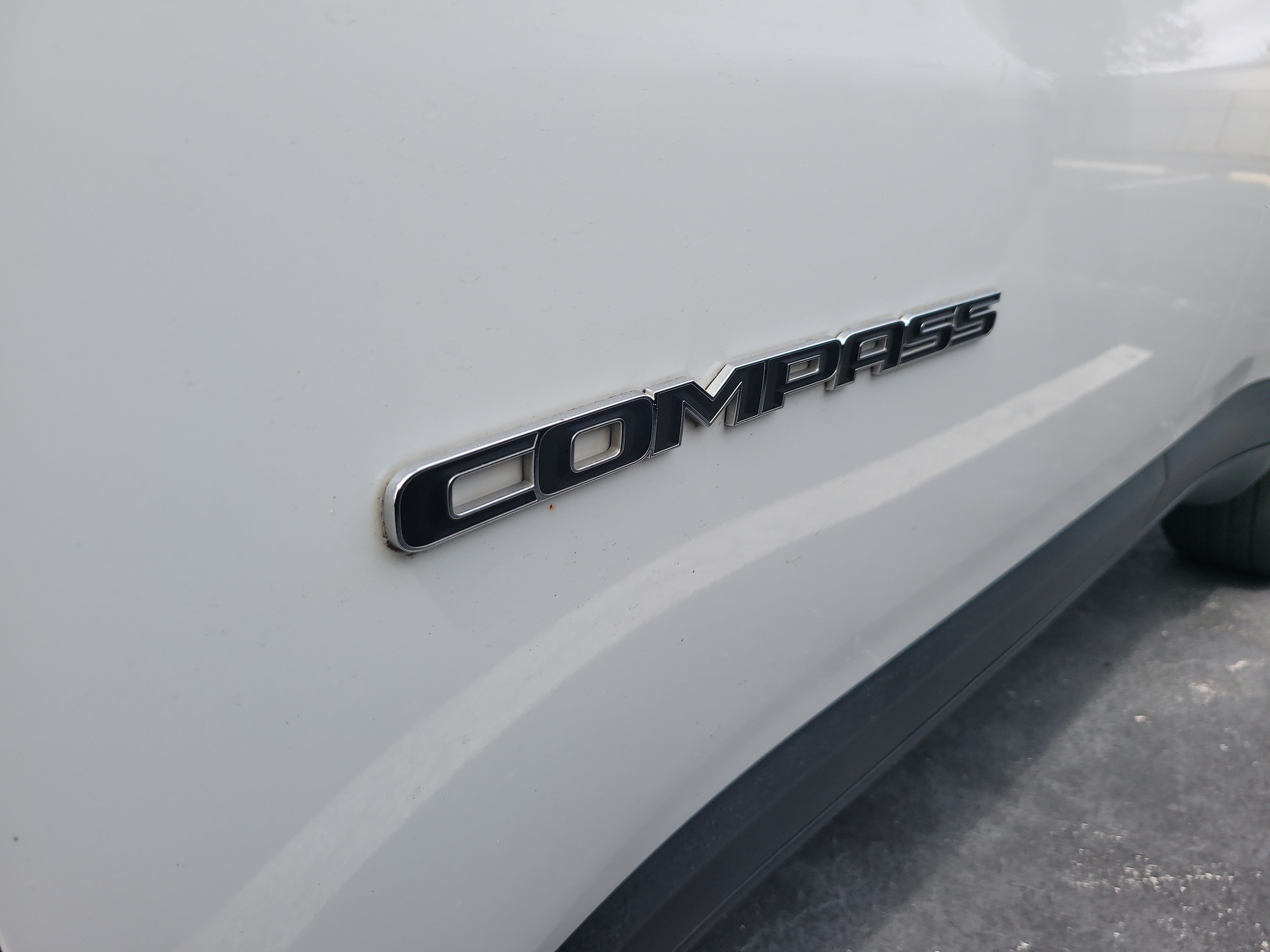 Used 2023 Jeep Compass Sport AWD/4WD image 9