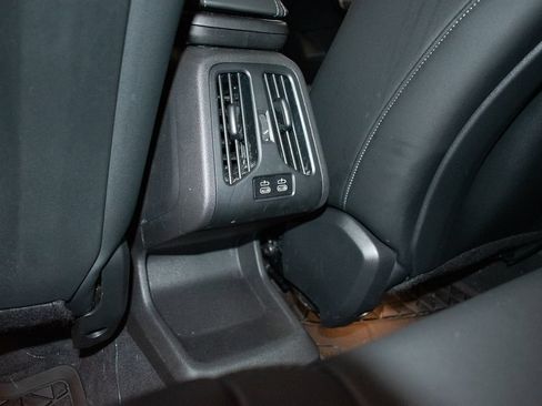 Used 2026 BMW X2 xDrive28i w/ Technology Package AWD/4WD image 24