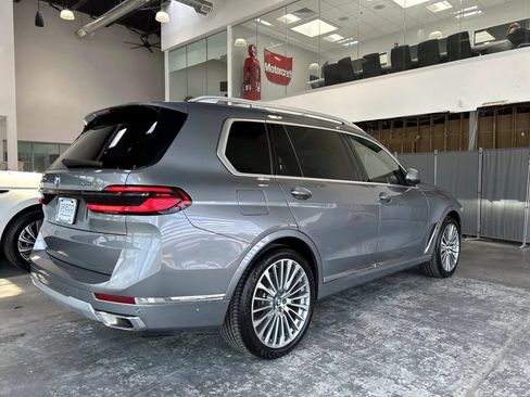 Used 2024 BMW X7 xDrive40i w/ Climate Comfort Package AWD/4WD image 3