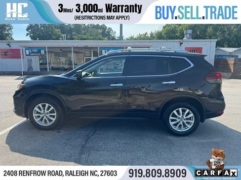 Used 2018 Nissan Rogue SV w/ Sun & Sound Touring Package AWD/4WD image 2