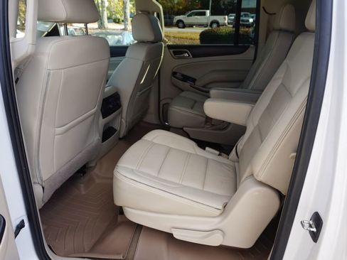 Used 2019 GMC Yukon XL Denali w/ Denali Ultimate Package image 22