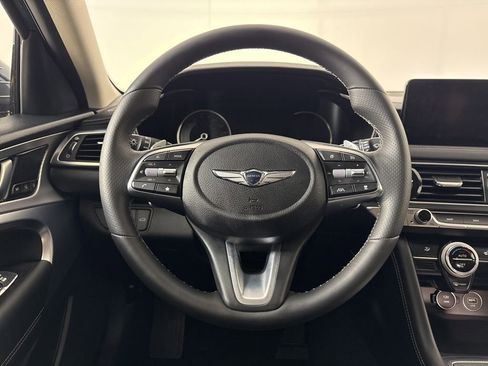 Used 2023 Genesis G70 3.3T image 19