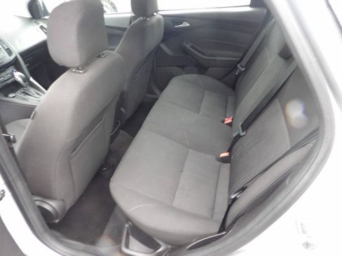 Used 2016 Ford Focus SE FWD image 8