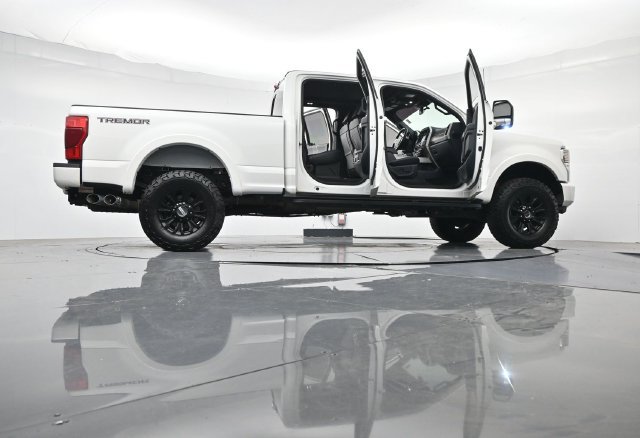 Certified 2022 Ford F250 Lariat w/ Tremor Off-Road Package AWD/4WD image 66