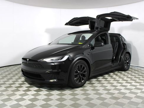 Used 2024 Tesla Model X AWD/4WD image 36