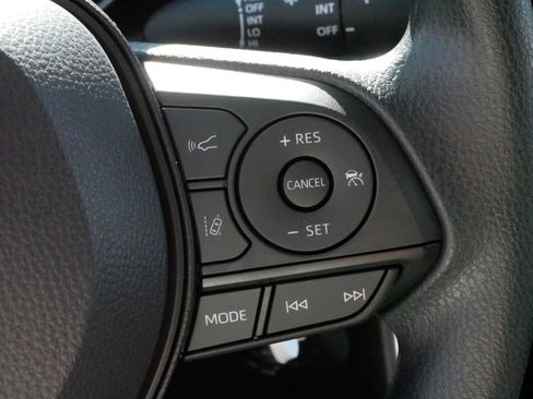 Certified 2025 Toyota RAV4 LE image 25