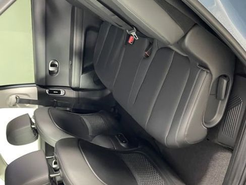 New 2026 Hyundai Ioniq 5 SEL image 15