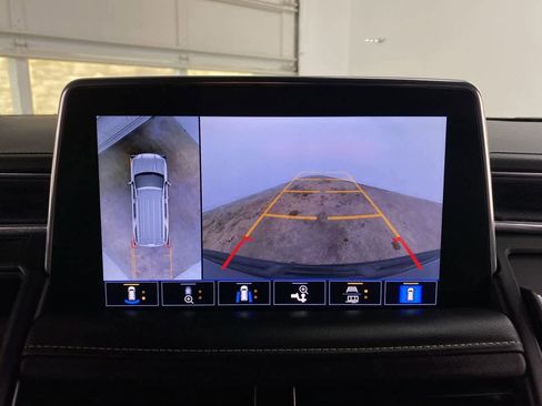 Used 2021 GMC Yukon SLT w/ SLT Luxury Plus Package image 24