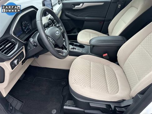 Used 2021 Ford Escape SE w/ SE Sport Appearance Package image 13