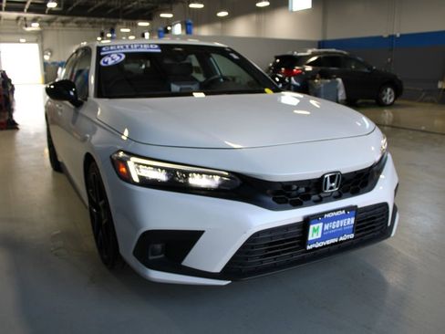 Used 2023 Honda Civic Sport image 4