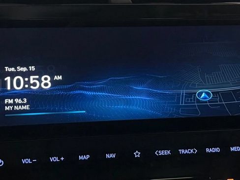 Certified 2022 Hyundai Tucson Limited AWD/4WD image 18