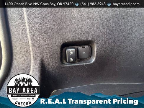 Used 2024 Ford Edge SEL AWD/4WD image 25
