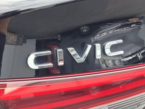 Used 2023 Honda Civic EX image 24