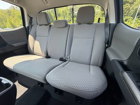 Certified 2023 Toyota Tacoma SR5 AWD/4WD image 14