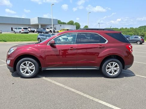 Used 2017 Chevrolet Equinox LT w/ Convenience Package FWD image 8