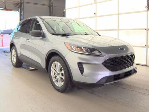 Used 2022 Ford Escape SE w/ Convenience Package AWD/4WD image 2