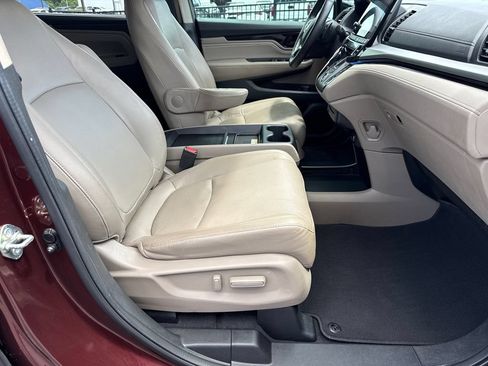 Used 2019 Honda Odyssey Elite image 14