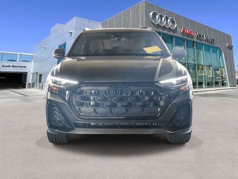 Used 2025 Audi Q8 Premium Plus w/ Premium Plus Package AWD/4WD image 6