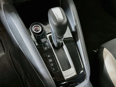 Used 2021 Nissan Versa SV FWD image 23