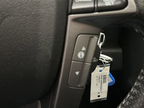 Used 2014 Honda Pilot Touring image 32