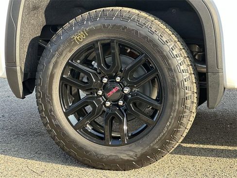New 2026 GMC Sierra 1500 Elevation w/ LPO, Elevation Black Package image 29