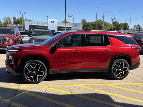 New 2026 Chevrolet Traverse High Country w/ LPO, Floor Liner Package FWD image 11