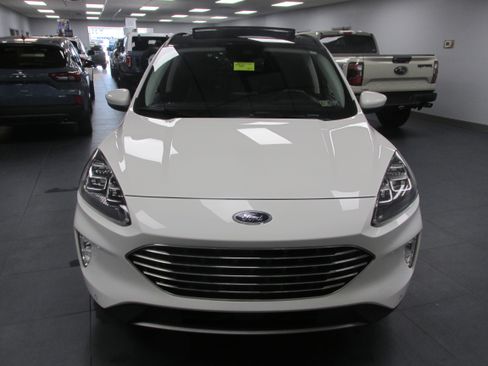Used 2022 Ford Escape Titanium w/ Titanium Elite Package image 2