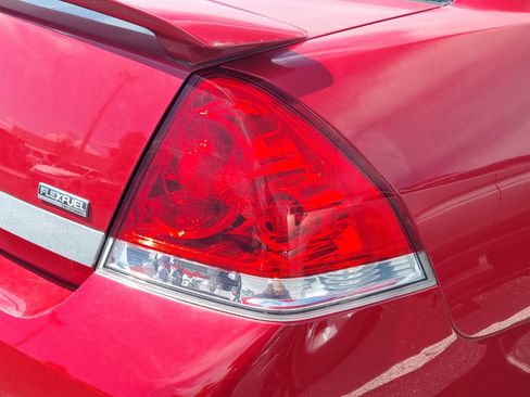 Used 2008 Chevrolet Impala LT w/ Luxury Edition Package FWD image 10