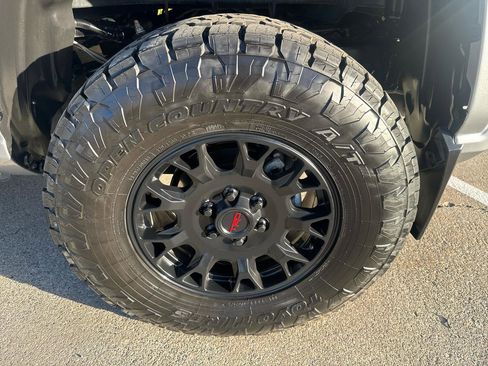 Used 2024 Toyota Tacoma SR5 image 10