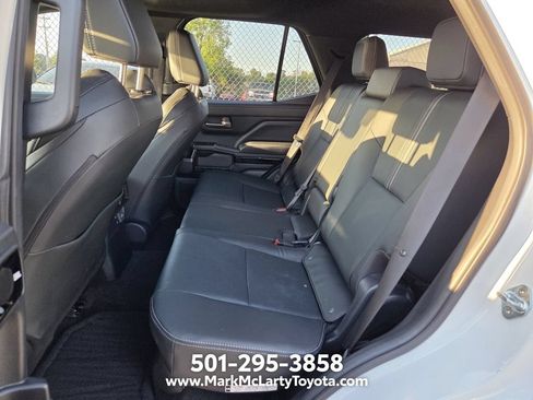 Used 2026 Toyota 4Runner Limited AWD/4WD image 10