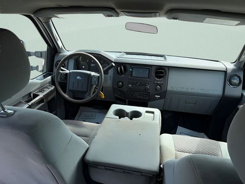 Used 2015 Ford F350 XL w/ Power Equipment Group AWD/4WD image 16