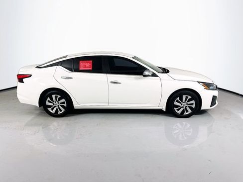 Certified 2024 Nissan Altima 2.5 S image 10