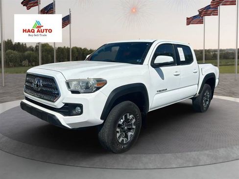 Used 2017 Toyota Tacoma TRD Off-Road w/ Tow Package (A/T) AWD/4WD image 1