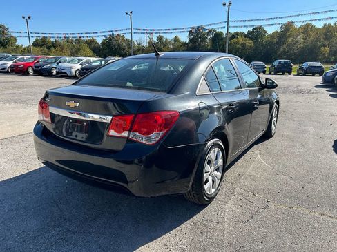 Used 2013 Chevrolet Cruze LS image 6