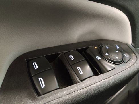 Used 2022 Chevrolet Equinox LT FWD image 27