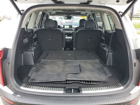 Used 2022 Kia Telluride SX w/ SX Prestige Package image 10