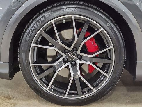 Used 2022 Audi Q8 Prestige image 29