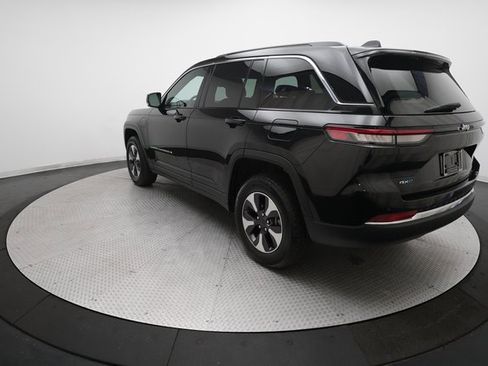 Used 2025 Jeep Grand Cherokee Limited 4xe image 34