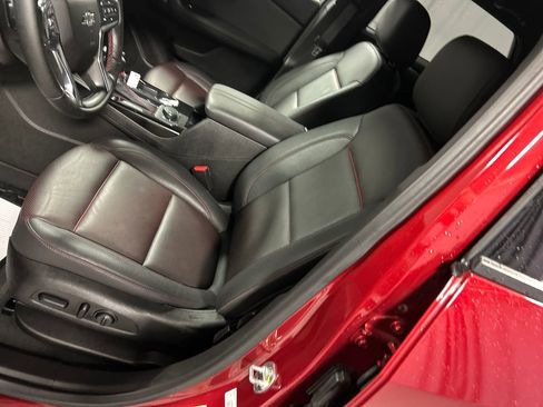 Used 2024 Chevrolet Blazer RS w/ Enhanced Convenience Package image 12