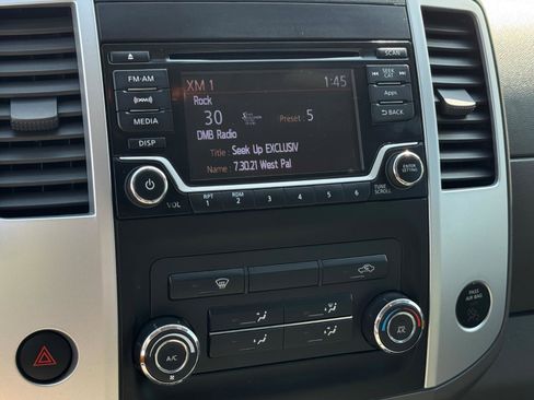 Used 2016 Nissan Frontier SV image 16