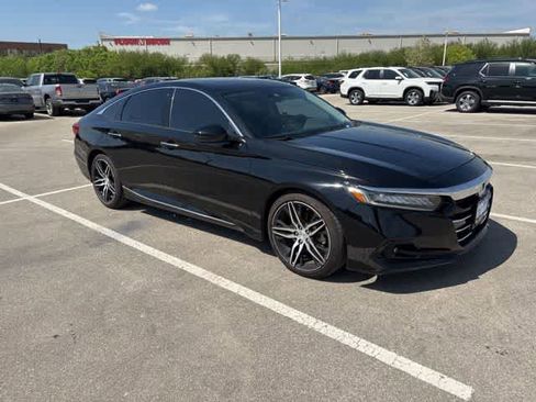 Used 2021 Honda Accord Touring image 7