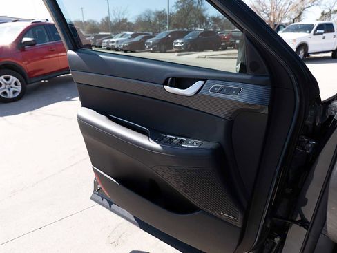 Used 2023 Hyundai Palisade Limited image 19