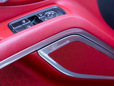 Used 2016 Porsche 911 Turbo image 28