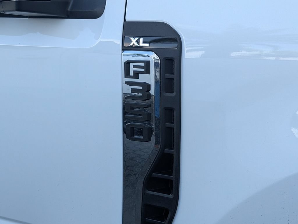New 2026 Ford F350 XL RWD image 4