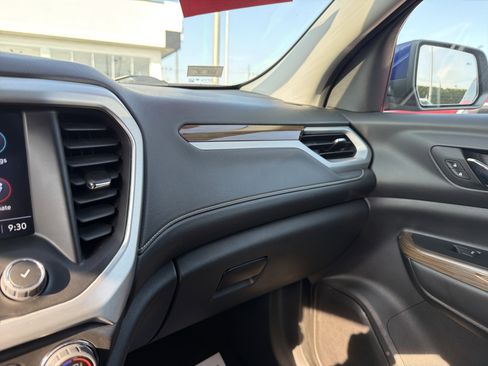 Certified 2023 GMC Acadia SLE image 22