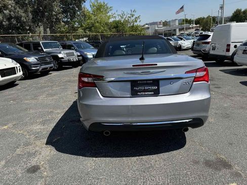 Used 2013 Chrysler 200 Limited image 5