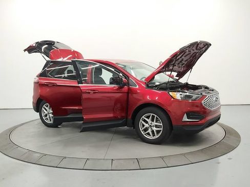 Used 2023 Ford Edge SEL AWD/4WD image 10