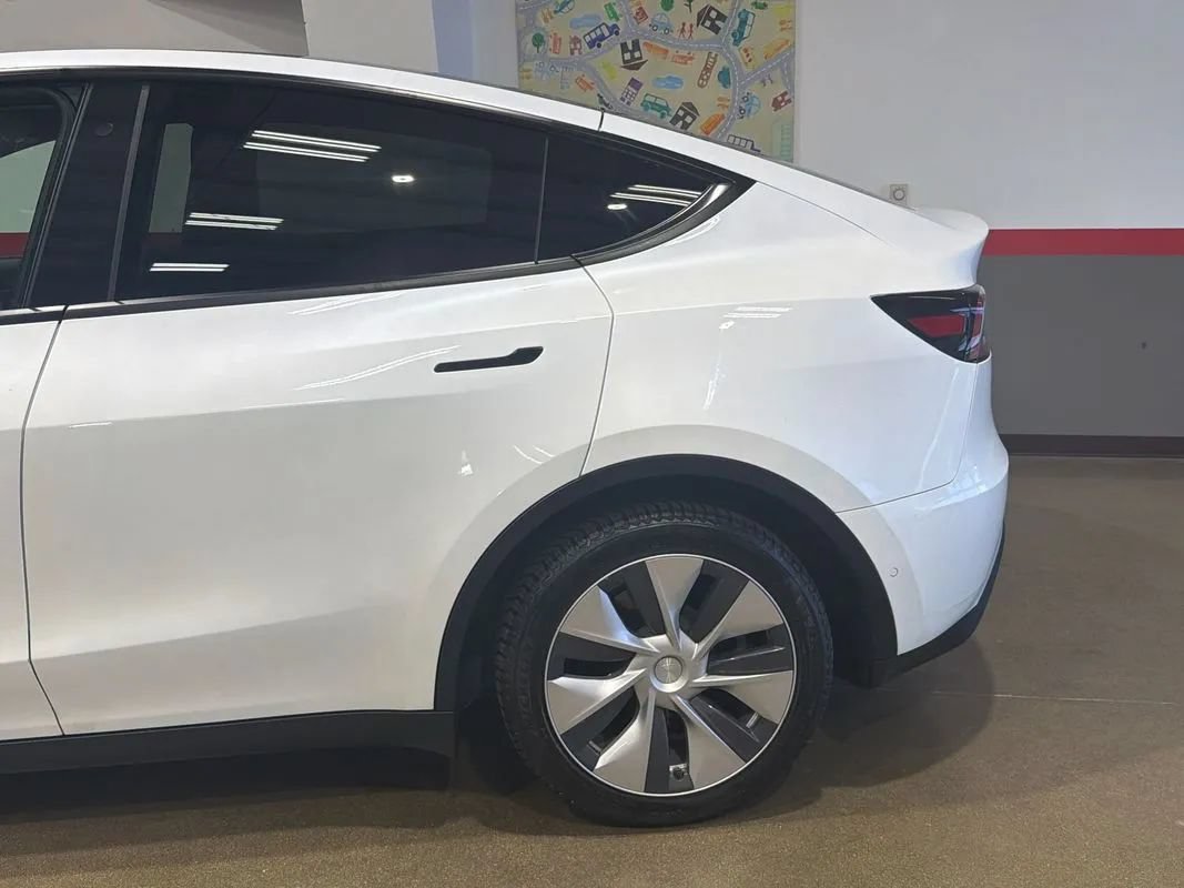 Used 2020 Tesla Model Y Long Range AWD/4WD image 91