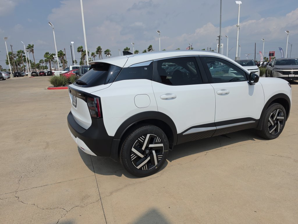 New 2027 Nissan Kicks SV FWD image 6
